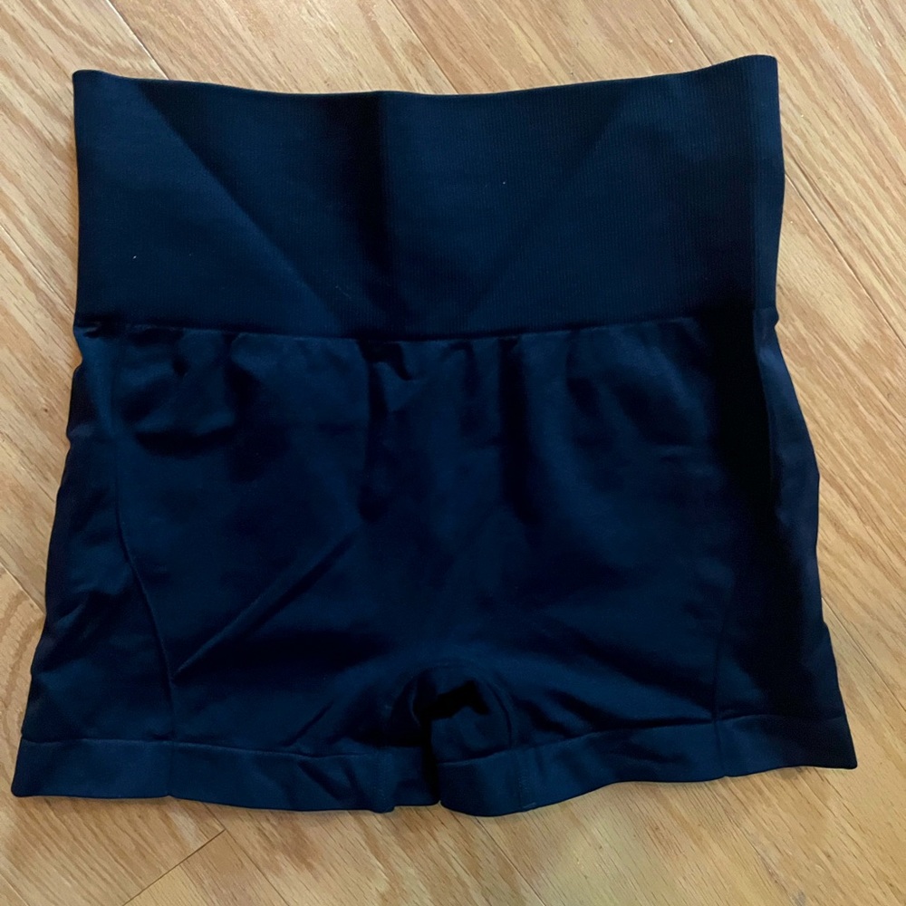 ERIC JAVITS NEW YORK Black Thick Waistband Spandex Biker Workout Shorts M